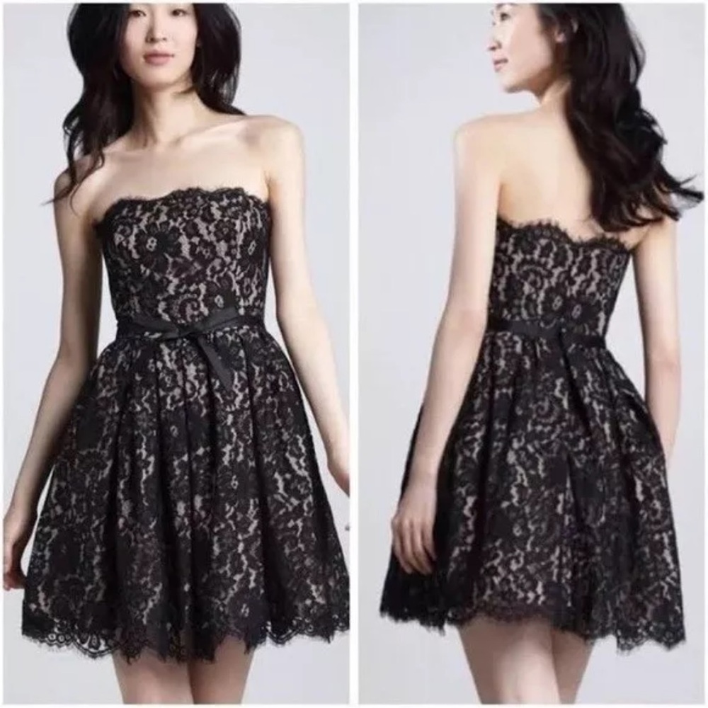 Chic Roberto Rodriguez cocktail strapless  Dress in Black and Gold Lace